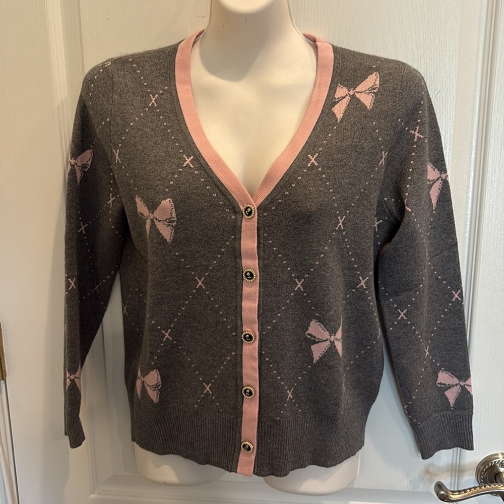 Nancy Yang Gray & Pink Bow Print Cardigan Size S